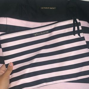 Victoria's Secret Pink and Black Tote Bag 🖤💗